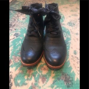Black ribbon lace up ankle boots 6.5